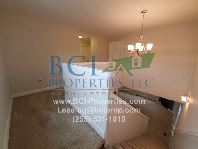 Building Photo - Available Now! 3 bedroom 2 bath Home in Sp...