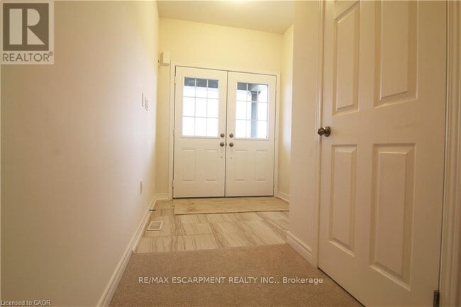 Building Photo - 204 Lormont Blvd