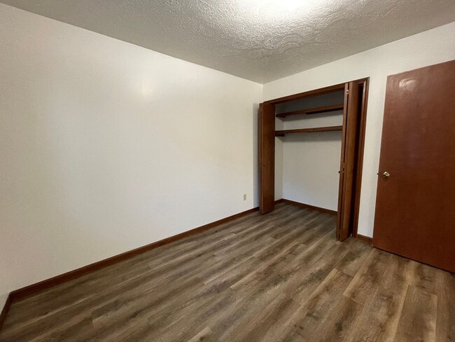 Building Photo - Nice 2 Bedroom Home Near Prairie View Elementary School