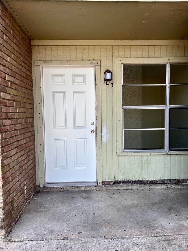 Foto del edificio - 5302 Springfield Ave