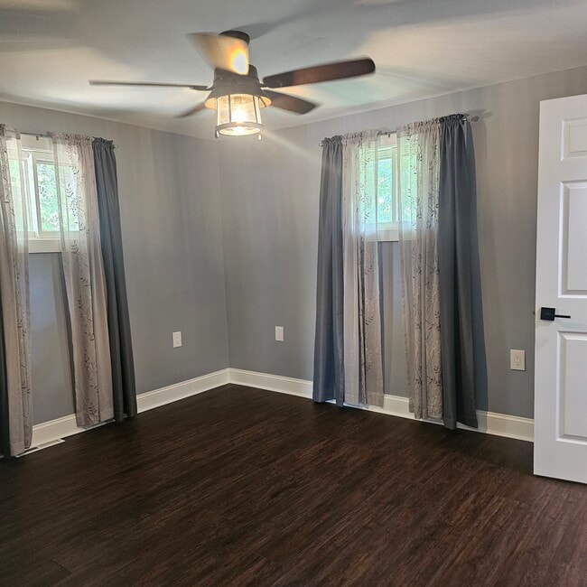 Building Photo - 4430 Emmons Rd