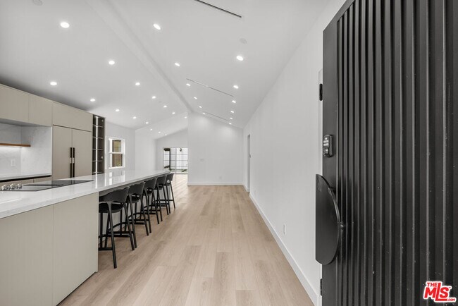 Foto del edificio - 847 Huntley Dr