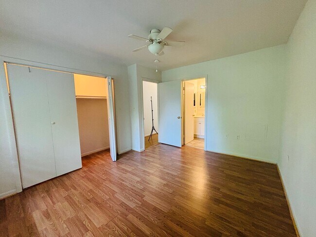 Foto del edificio - 3 Bedroom 2.5 Bath Townhouse