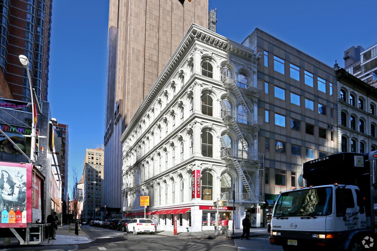 Foto principal - 319 Broadway