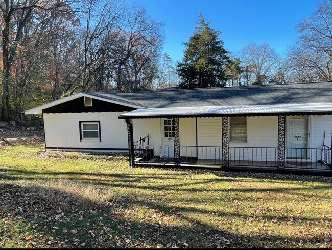 Building Photo - 3009 Cox Ln
