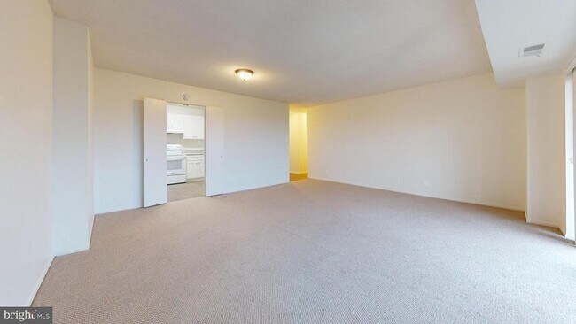 Foto del edificio - 307 Yoakum Pkwy