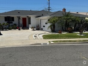 Building Photo - 14029 Spinning Ave