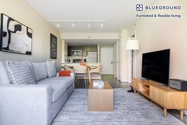 Foto del edificio - 1200 N Veitch St