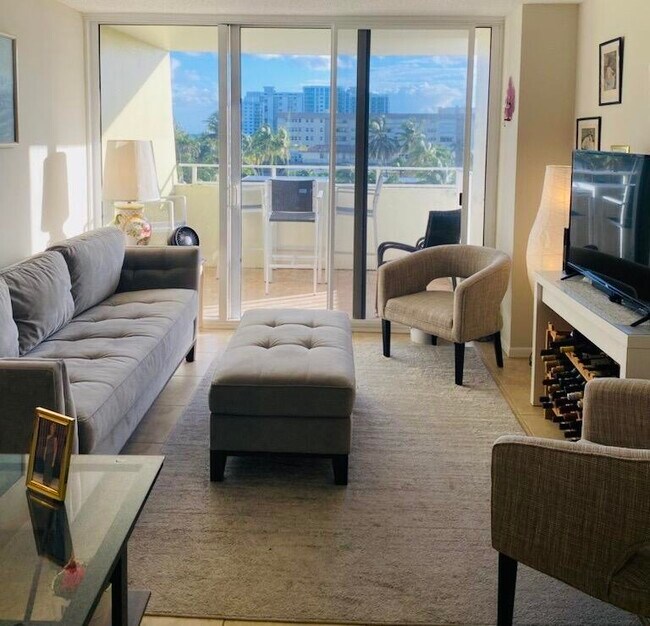 Foto del edificio - 111 Briny Ave