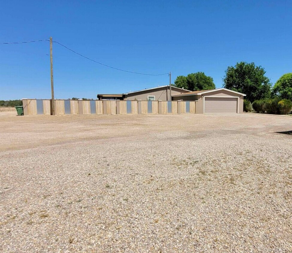 356 S Haldeman Rural Rd, Artesia, NM 88210 House Rental in Artesia