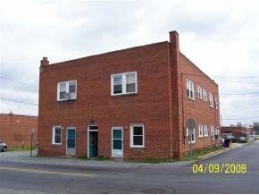 Building Photo - 126 S Beaumont Ave