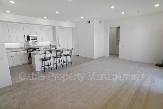 Building Photo - 27410 N Merlin Pl
