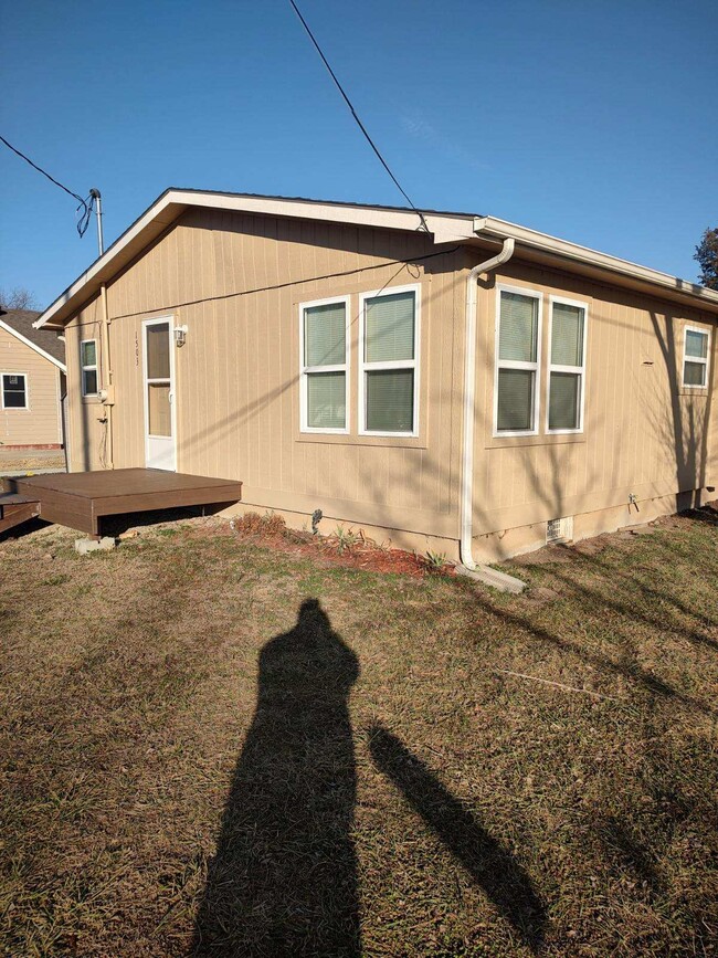 Building Photo - 1503 Osborne St