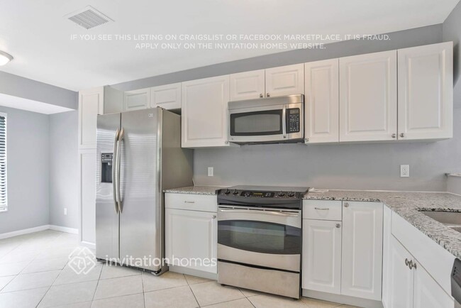 Building Photo - 8252 Cascade Oaks Dr