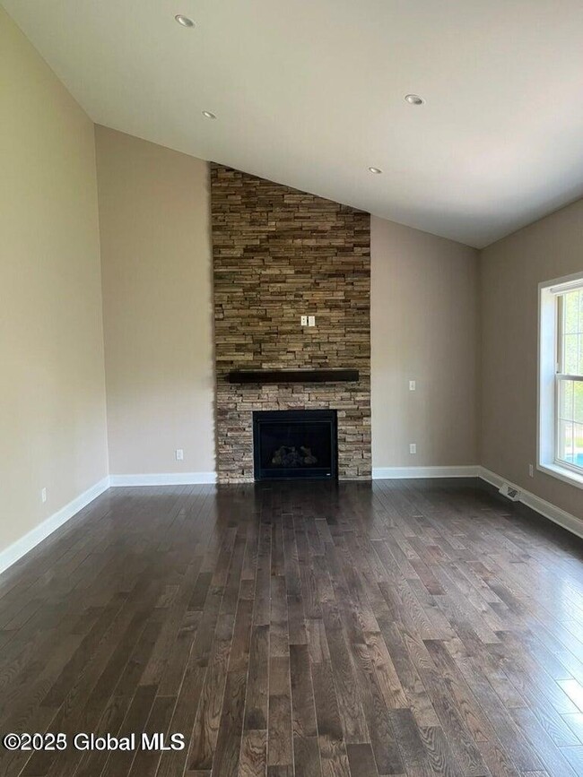 Building Photo - 86 Fiddlers Ln