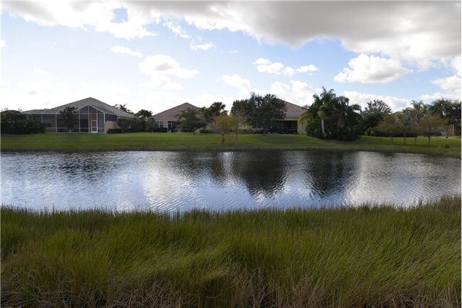 Foto del edificio - 11261 SW Aliceville Dr