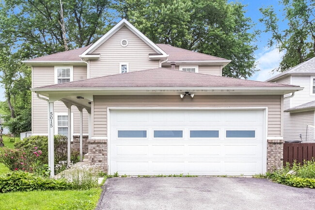 Building Photo - 5015 Sylvan Rd