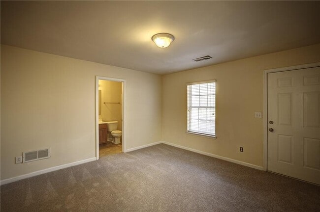 Building Photo - 2247 Landing Ridge Dr