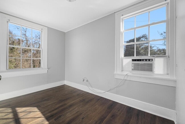 Building Photo - 3800 Memorial Blvd