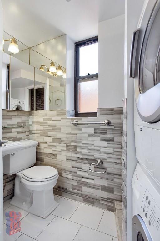 Building Photo - 232 Elizabeth St