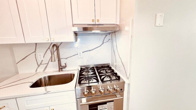 Foto del edificio - 3025 John F. Kennedy Blvd