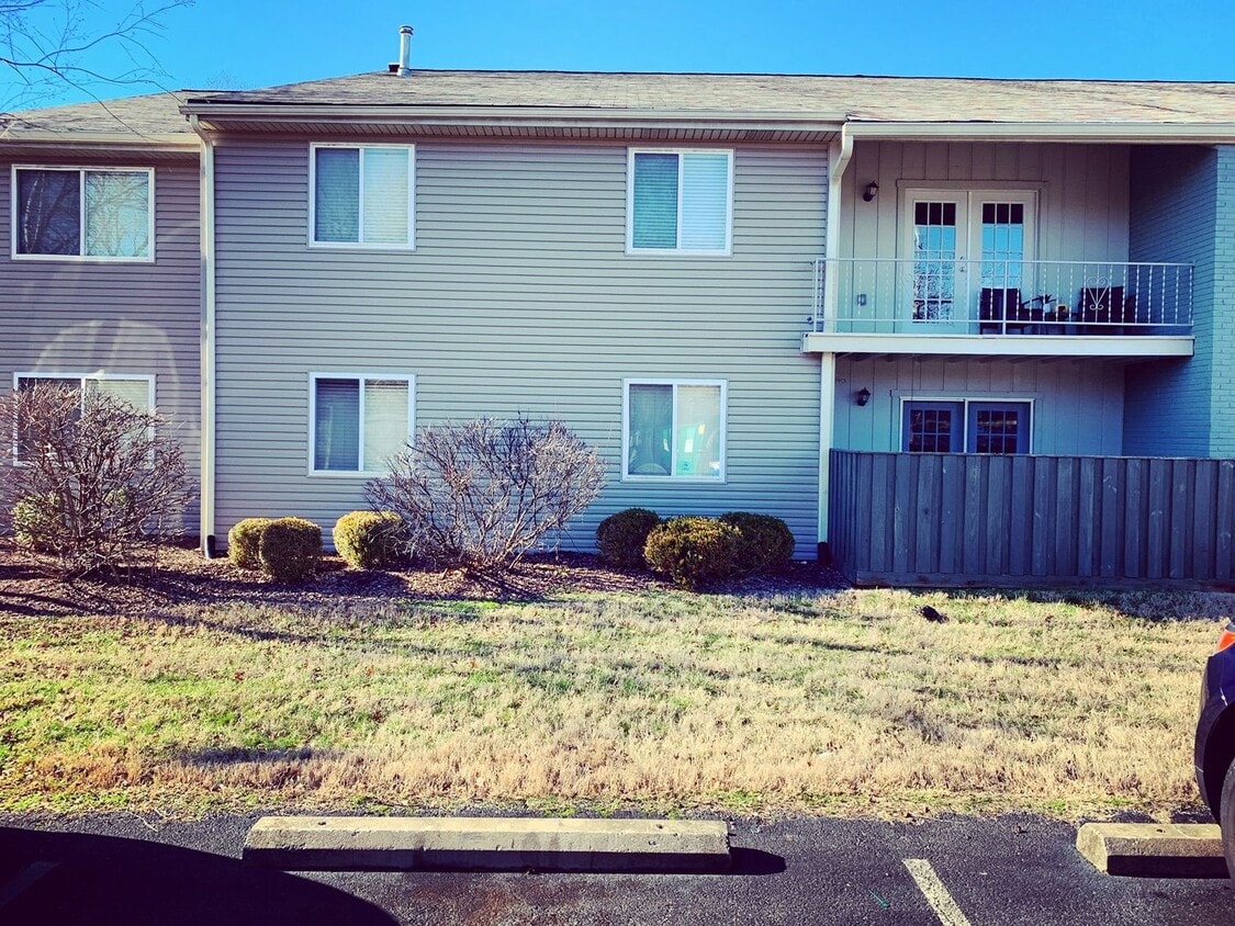 Primary Photo - Spacious 3-Bedroom Ground-Floor Condo with...