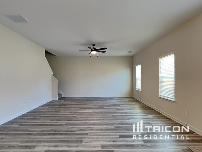 Building Photo - 3704 Saddle Bag Ct