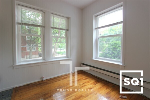 Foto del edificio - 4501 Malden St
