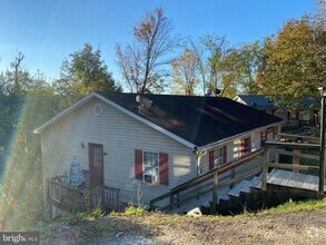 Building Photo - 30 Westridge Dr