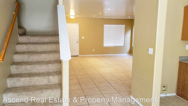 Foto del edificio - 4 br, 2.5 bath House - 11015 Grand Prairie Dr