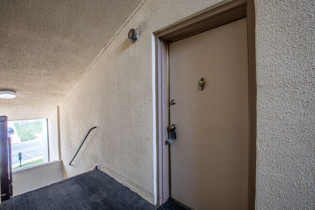 Foto del edificio - Beautiful 2 Bedroom Condo in Upper Marlboro!