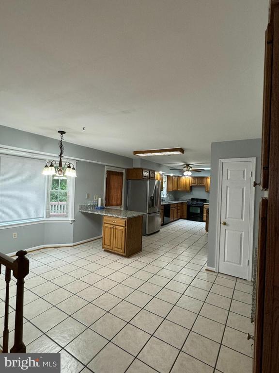 Foto del edificio - 12859 Valleywood Dr