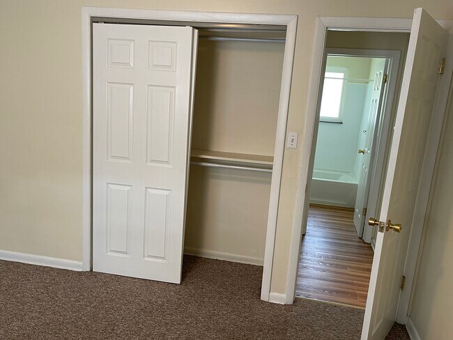 Building Photo - 258 Fremont Ave