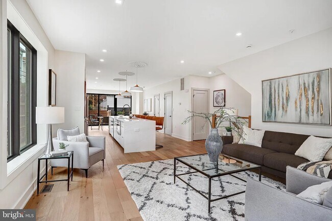 Foto del edificio - 1023 Irving St NW
