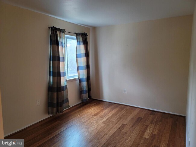 Building Photo - 7500 Prince Cole Ct
