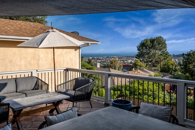Patio - 1631 Loma St