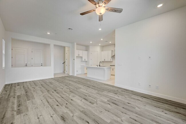 Foto del edificio - Nighthawk