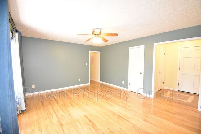 Building Photo - 333 McFadyen Dr
