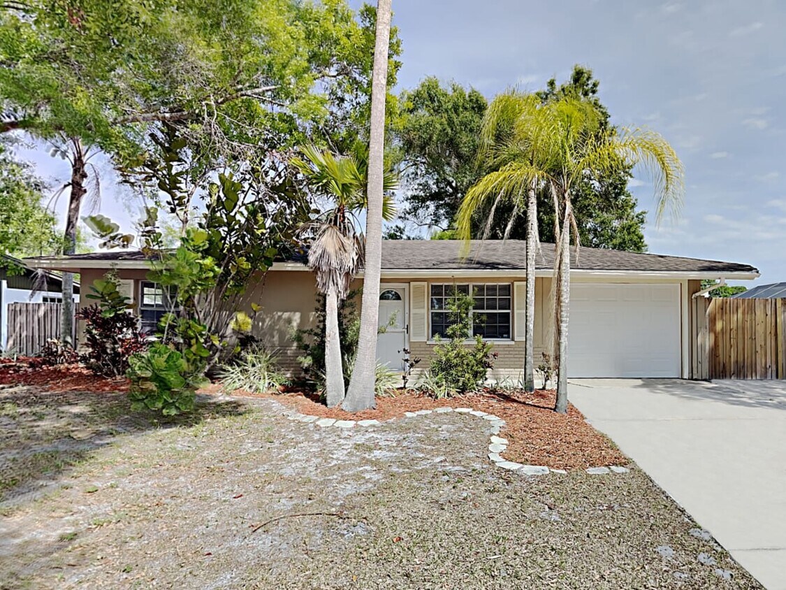Primary Photo - 3965 Middlesex Pl