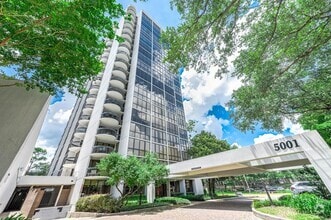 Building Photo - 5001 Woodway Dr