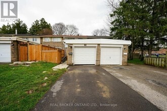 Building Photo - 8 Ralgreen Crescent