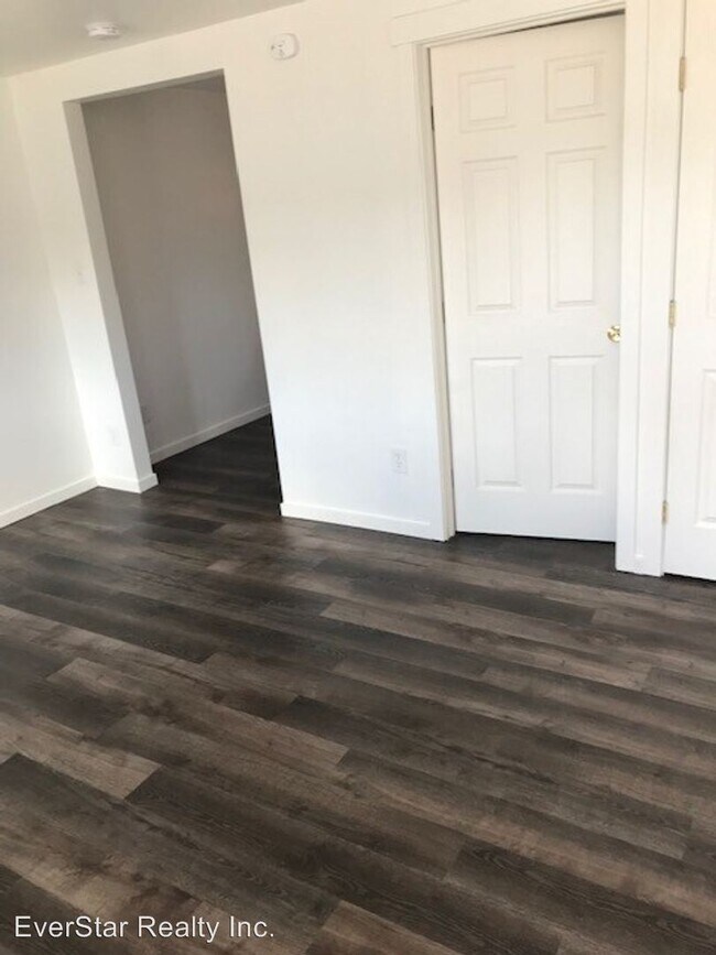Building Photo - 4335 Fallon Dr