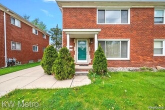 Building Photo - 2180 Vernier Rd