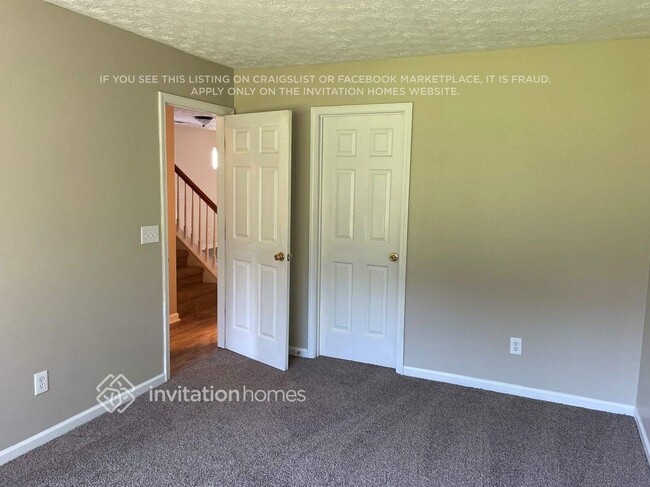 Foto del edificio - 252 Silver Ridge Dr