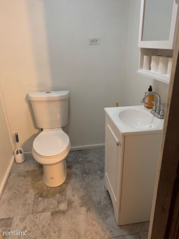 Building Photo - 2 br, 2 bath Apartment - 4 Barker St