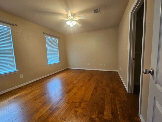 Foto del edificio - Beautiful Craftsman-Style Home in the Heart of Pensacola
