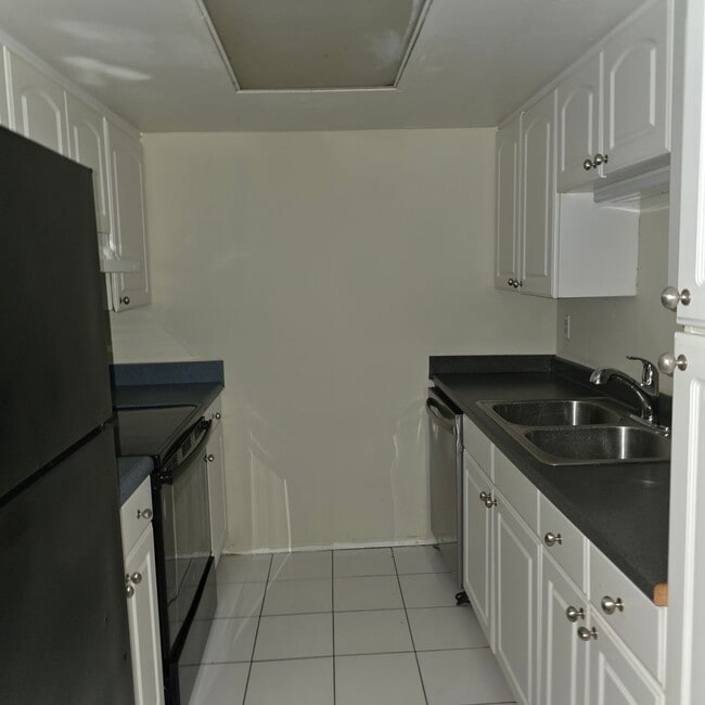 Foto del edificio - 922 N Lake Destiny Rd