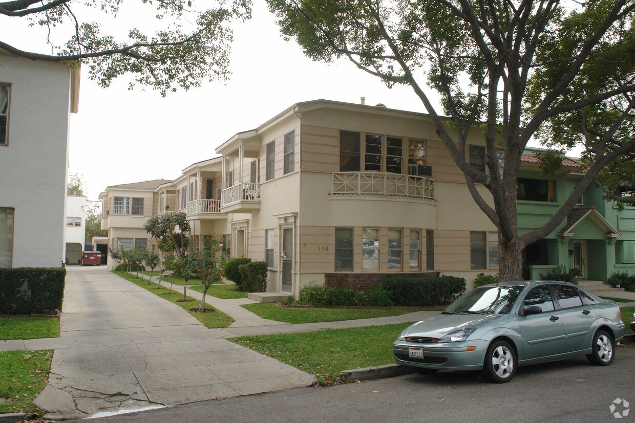 Primary Photo - 114 E Lomita Ave