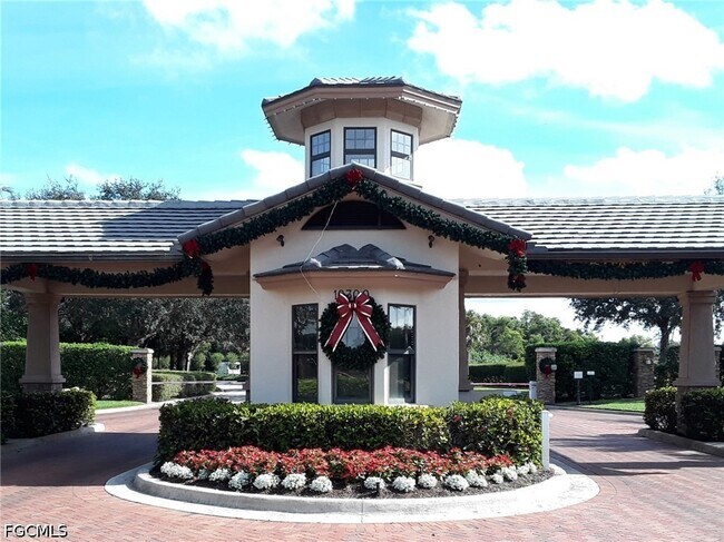Foto del edificio - 12482 Kentwood Ave