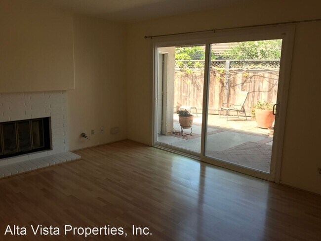 Building Photo - 12587 Montellano Terrace